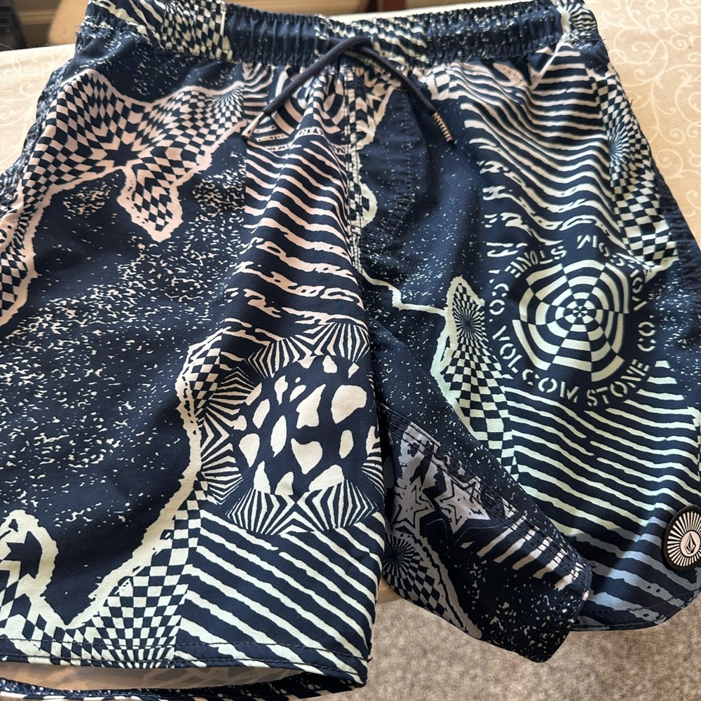 Volcom volleyball shorts